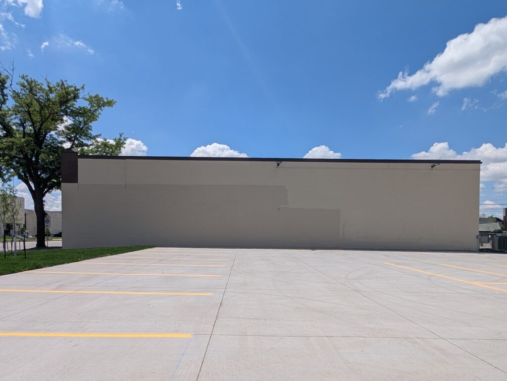 830 1st Ave NE, Cedar Rapids, IA 52402
